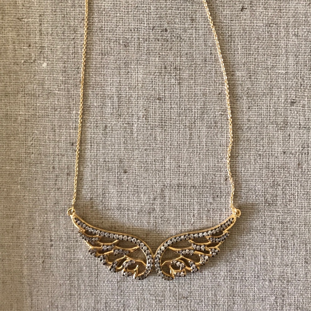Stella n Dot angel necklace